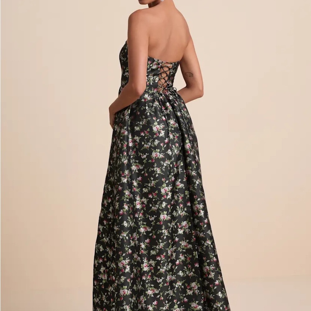 Lulu's Black Floral Strapless Wedding Guest Dress - Picture 3 of 5